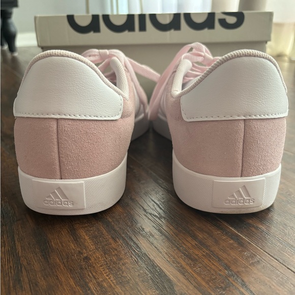 adidas Size 9 Court Sneakers - Picture 4 of 6